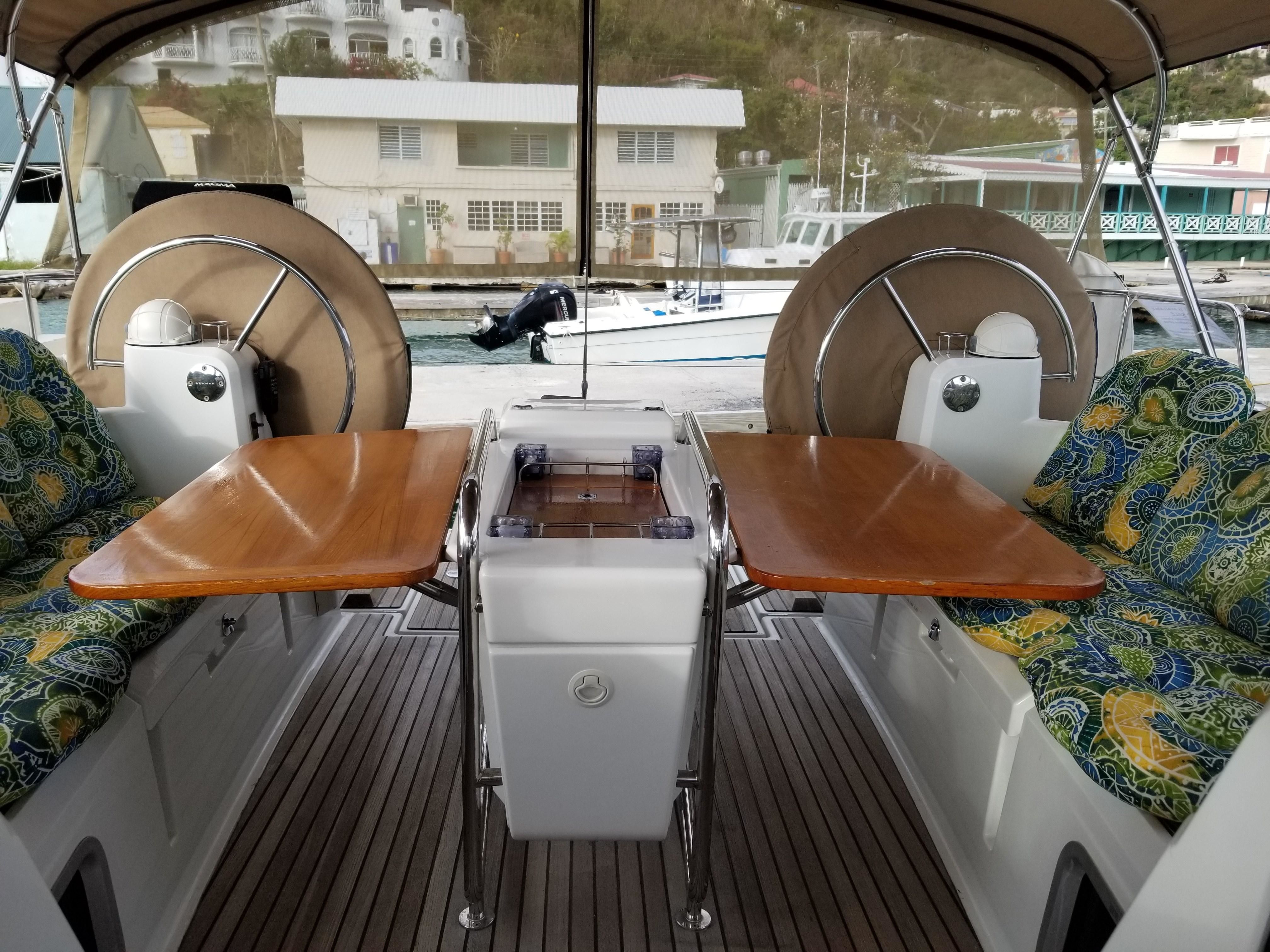 Jeanneau 469 | Silver Girl