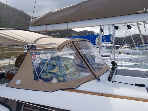 Jeanneau 469 | Silver Girl