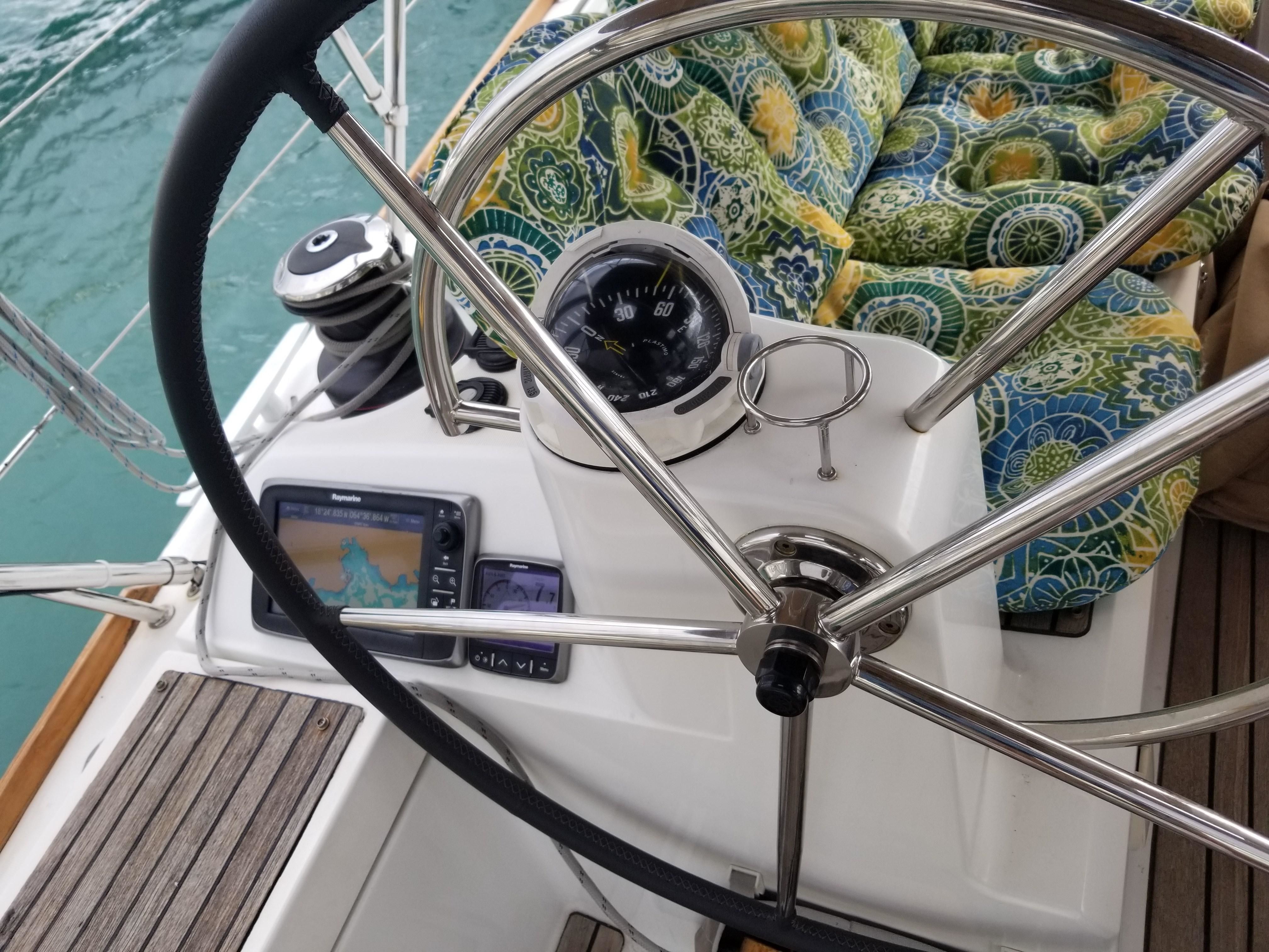 Jeanneau 469 | Silver Girl
