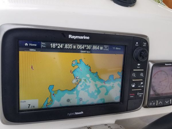 Jeanneau 469 | Silver Girl