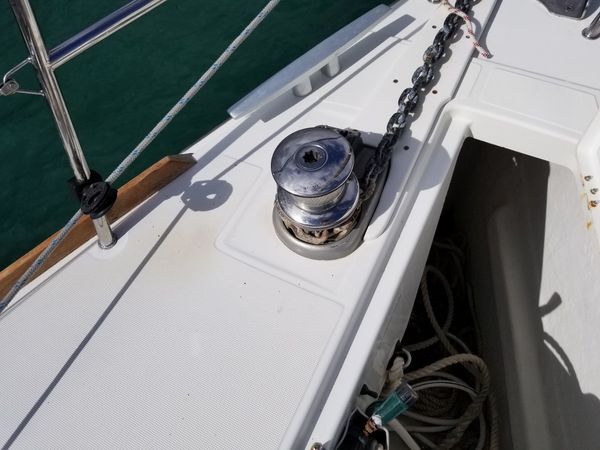 Jeanneau 469 | Silver Girl