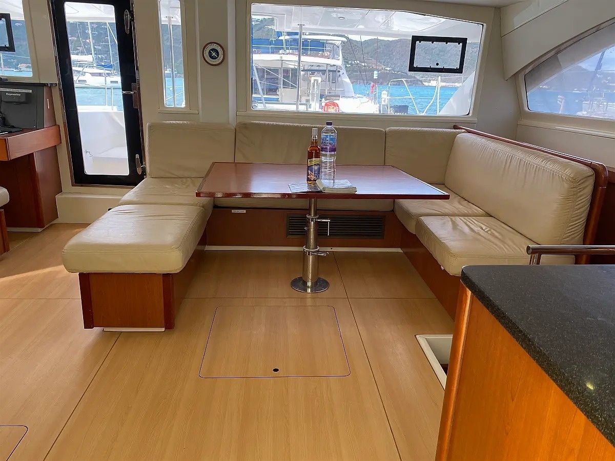 Leopard 48 | Zumbrota