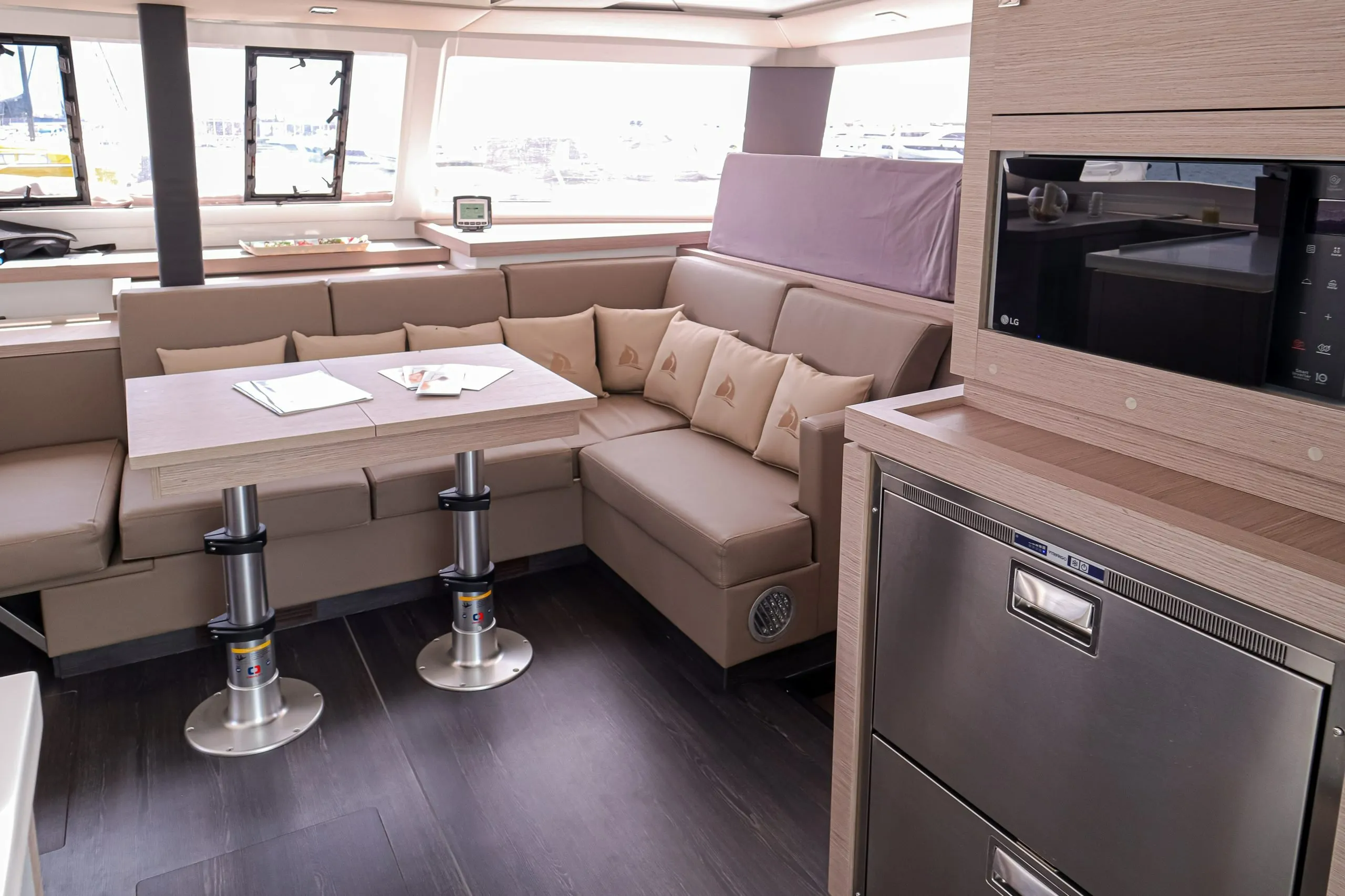 Fountaine Pajot Astrea 42 | Lalena
