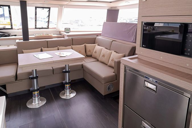 Fountaine Pajot Astrea 42 | Lalena