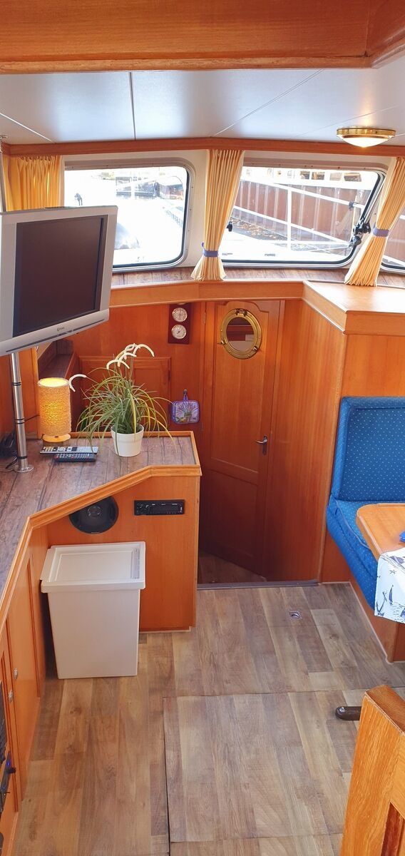 Pedro Skiron 1060 | Clara