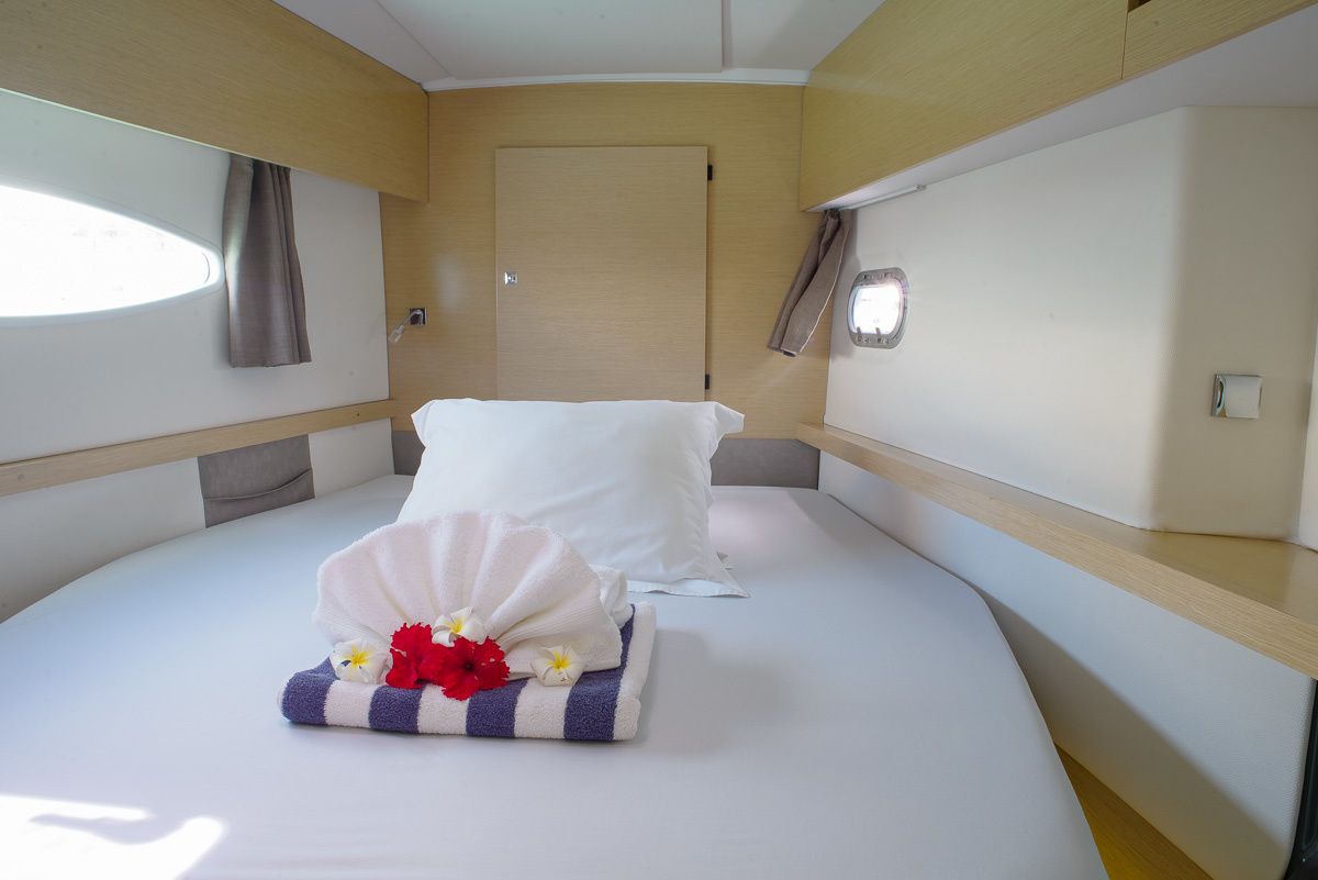 Fountaine Pajot Helia 44 | Omoa