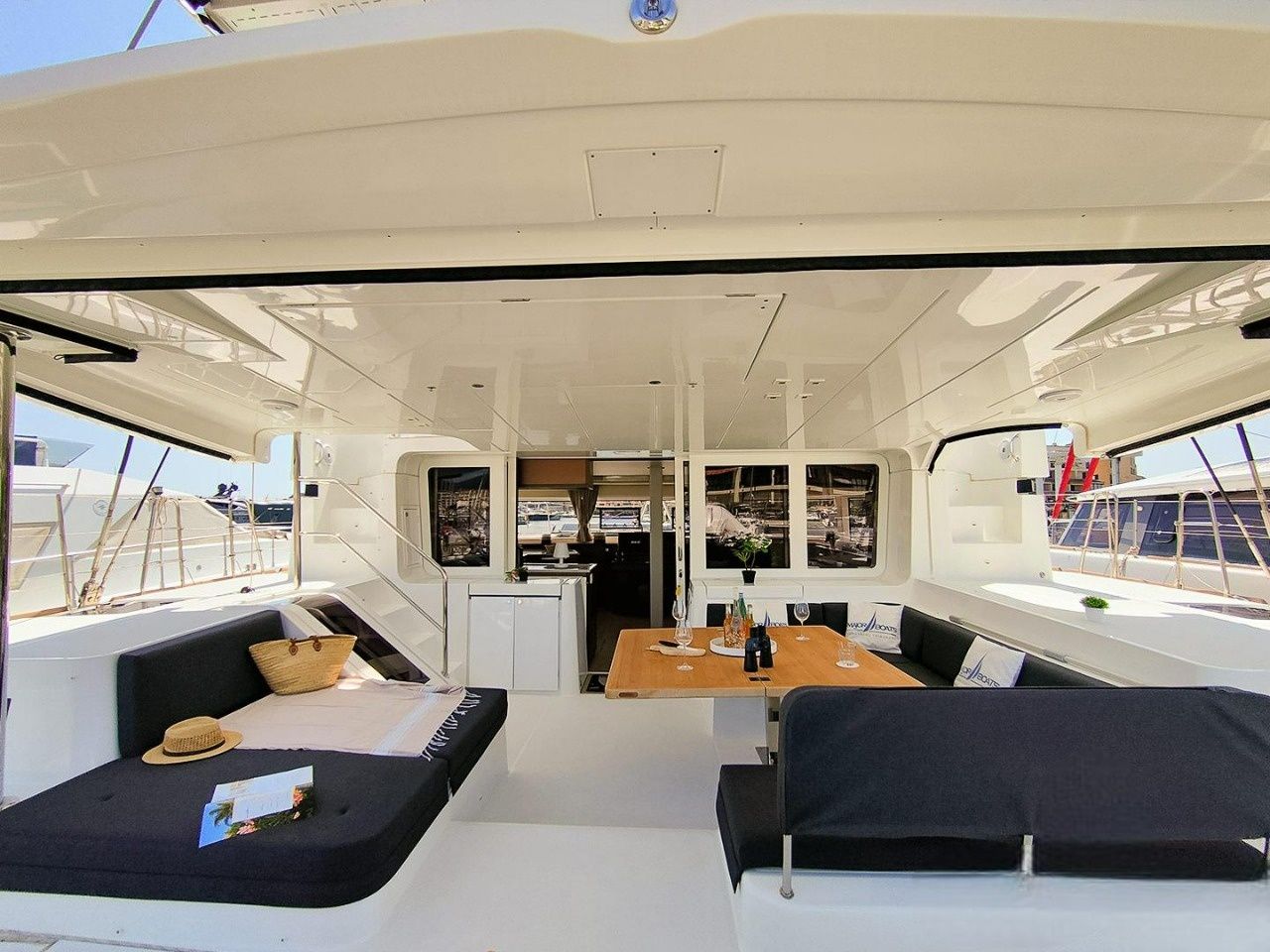 Lagoon 52 F | Zanzibar