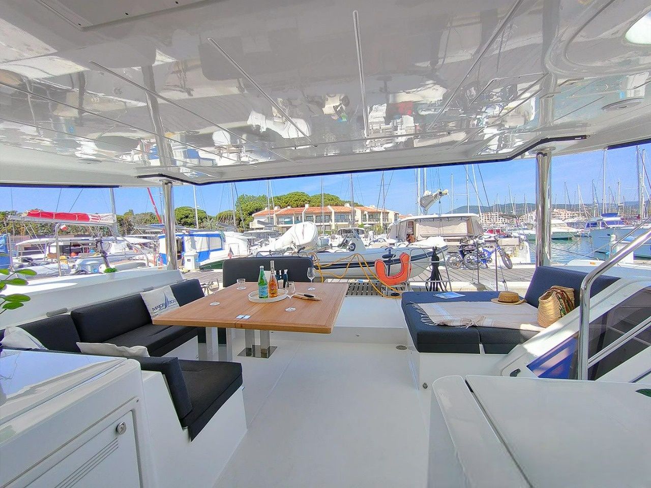 Lagoon 52 F | Zanzibar