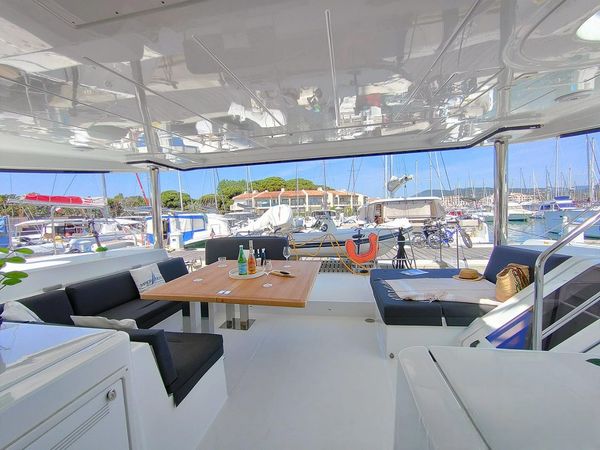 Lagoon 52 F | Zanzibar