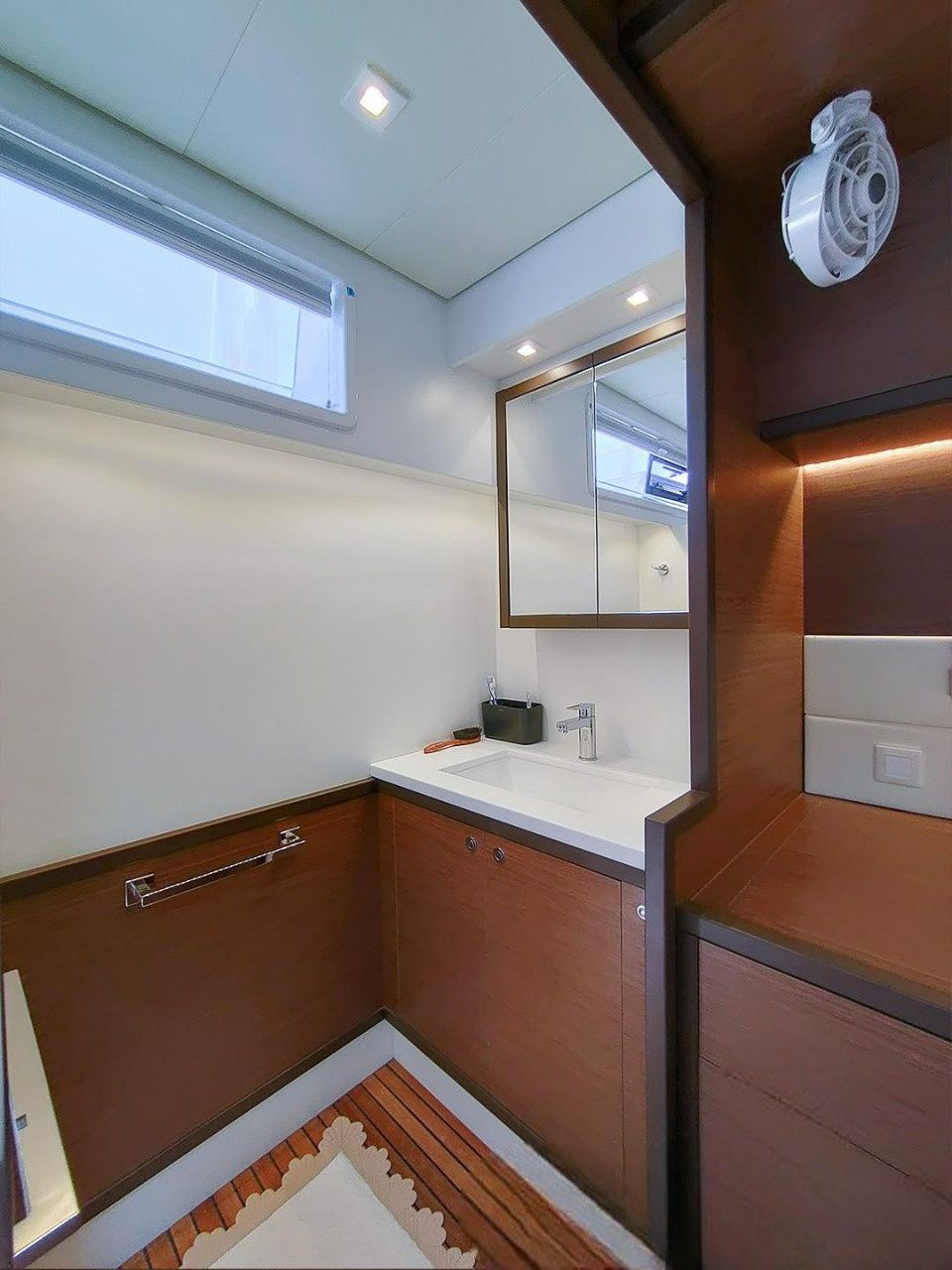 Lagoon 52 F | Zanzibar