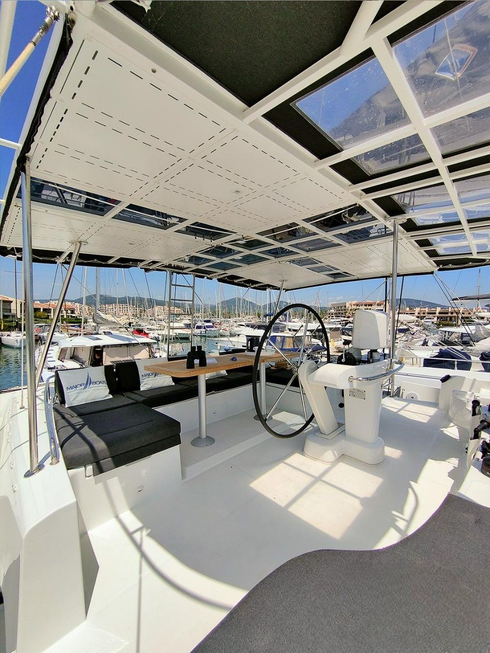 Lagoon 52 F | Zanzibar