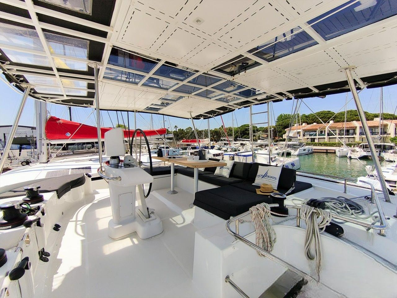 Lagoon 52 F | Zanzibar