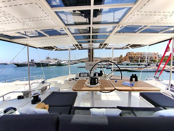 Lagoon 52 F | Zanzibar