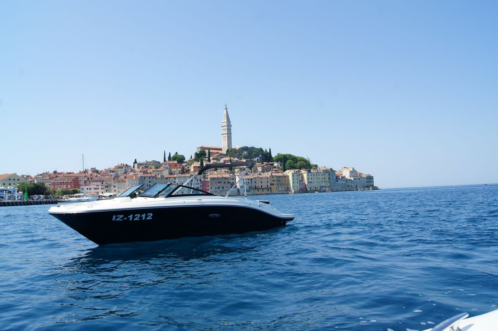 Sea Ray 210 | Black Diamond 2