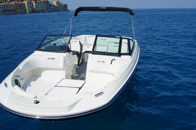 Sea Ray 210 | Black Diamond 2