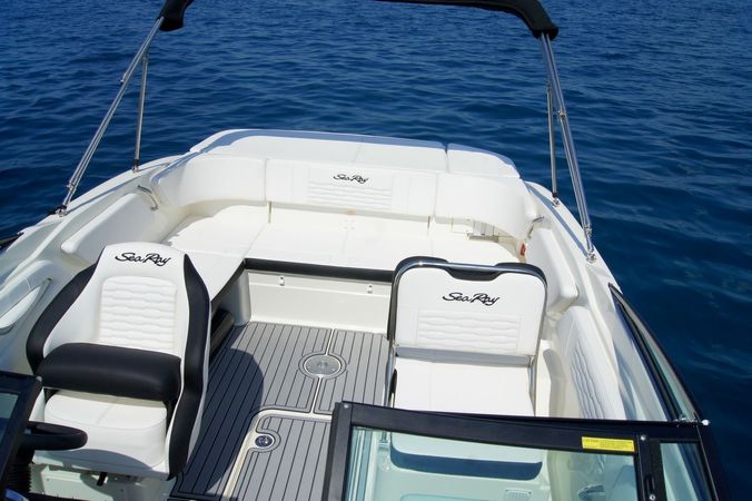 Sea Ray 210 | Black Diamond 2