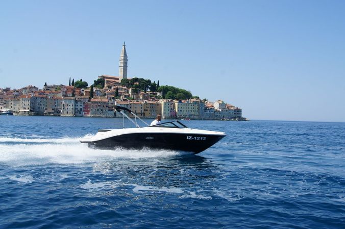 Sea Ray 210 | Black Diamond 2