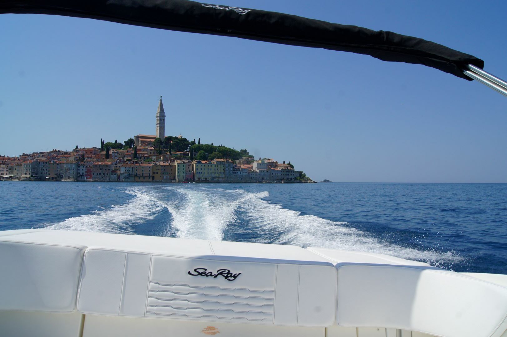 Sea Ray 210 | Black Diamond 2