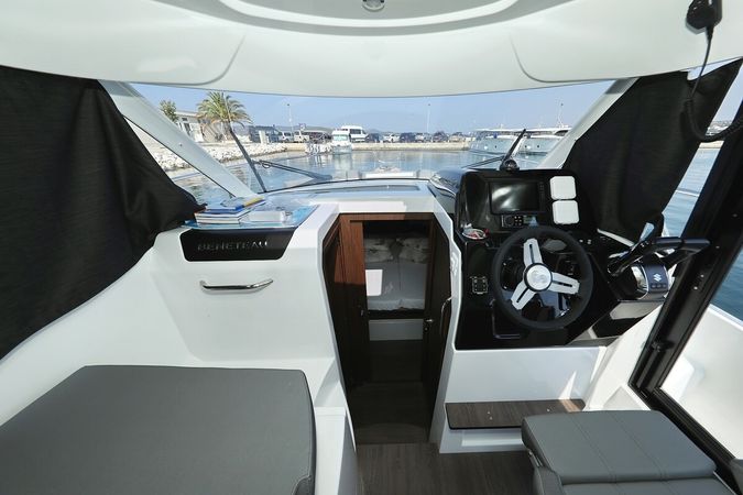 Beneteau Antares 9 | Freeya