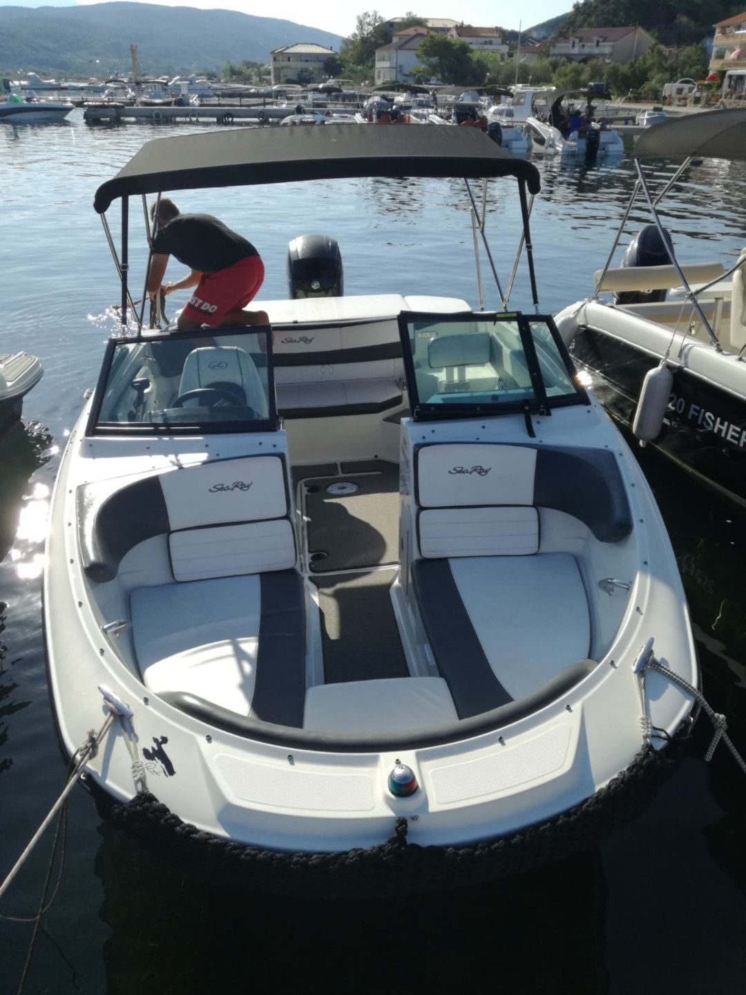 Sea Ray 19 SPX | 00