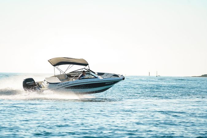 Sea Ray 19 SPX | 00