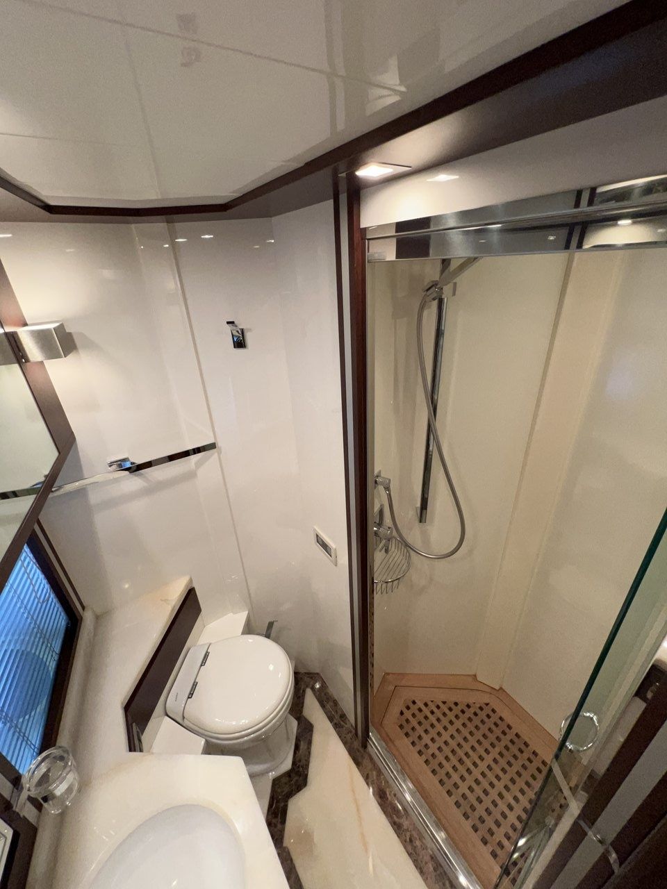 Dominator 680 | Quo Vadis