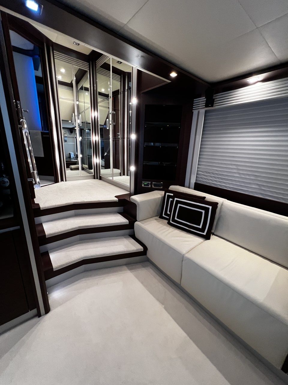 Dominator 680 | Quo Vadis