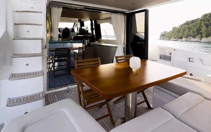 Azimut 55 | Be Happy