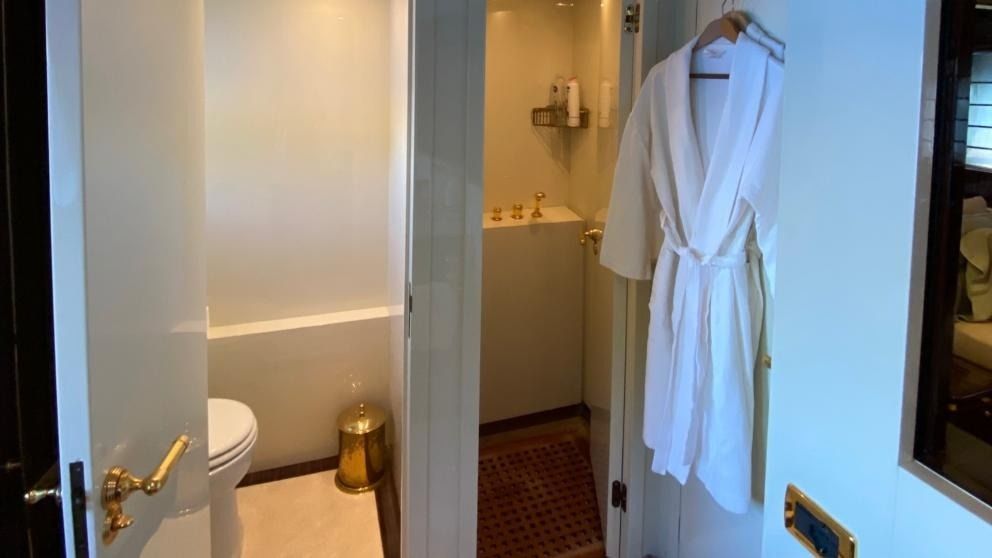 Leopard 105 | White Pearl