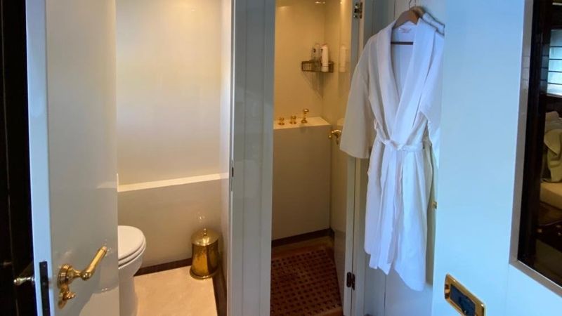 Leopard 105 | White Pearl