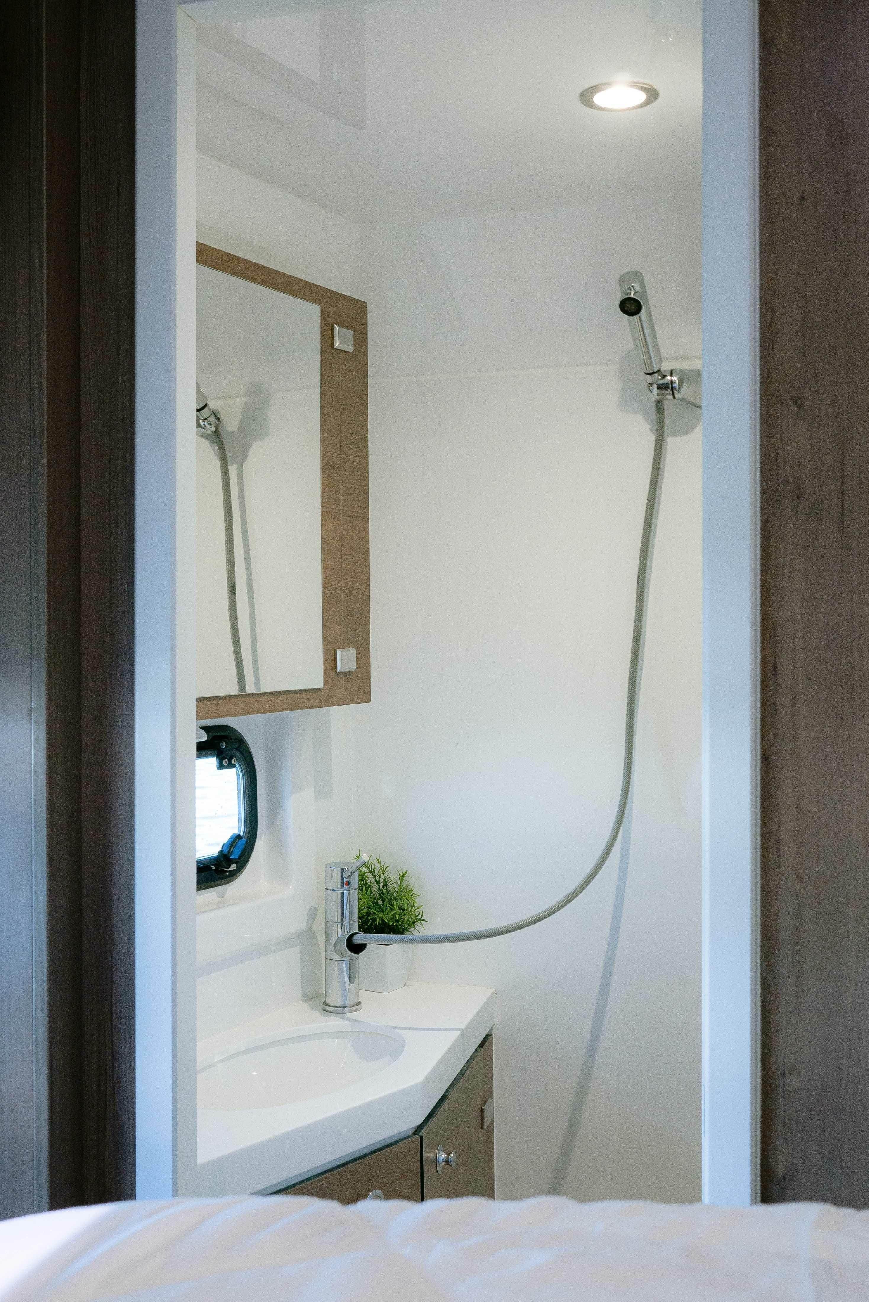 Bali 4.8 | CattyShack