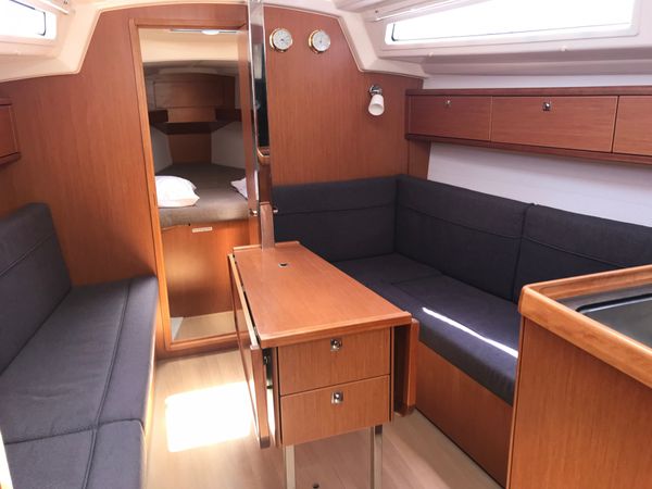 Bavaria Cruiser 33 | Brizo