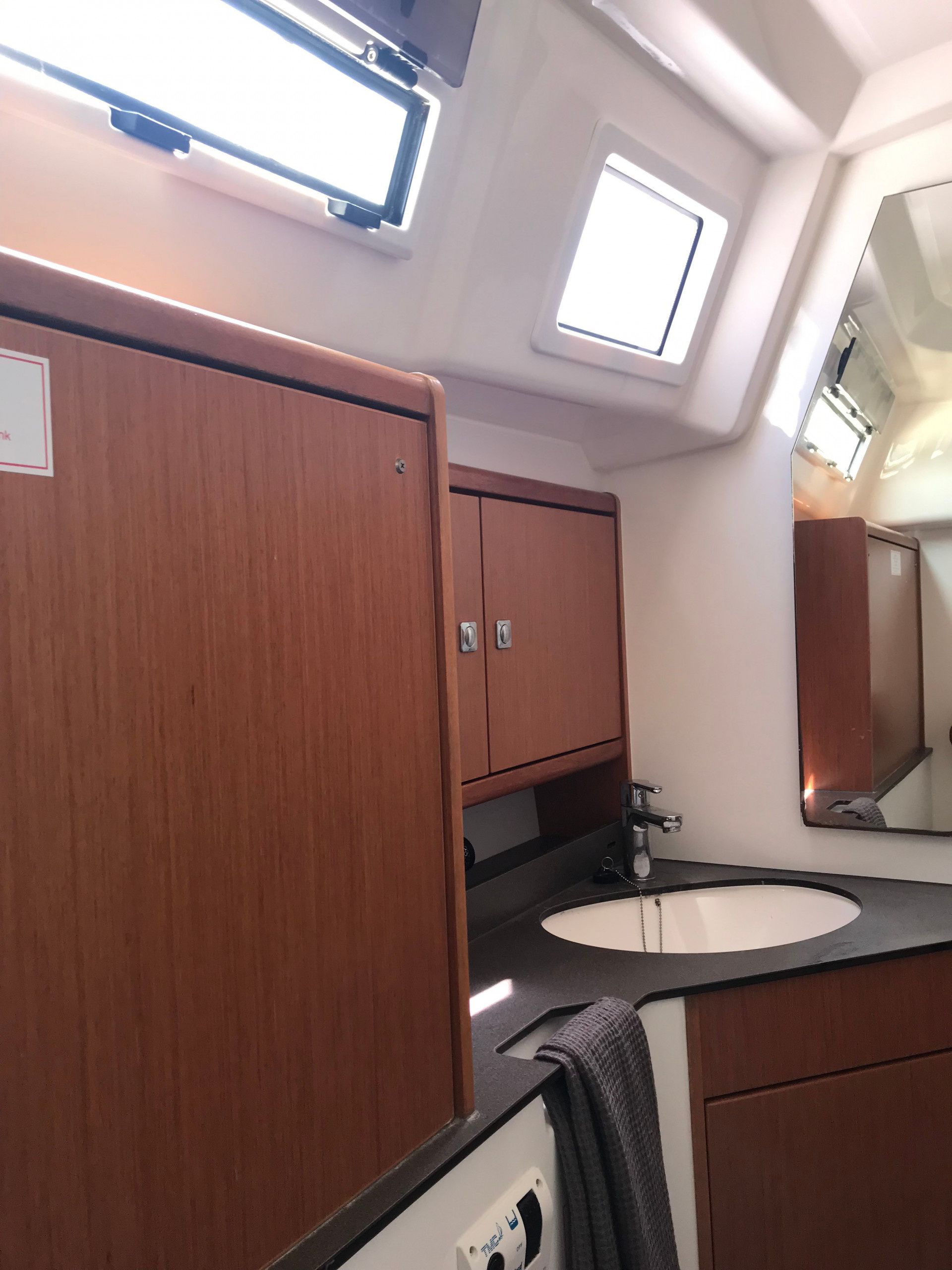 Bavaria Cruiser 33 | Brizo