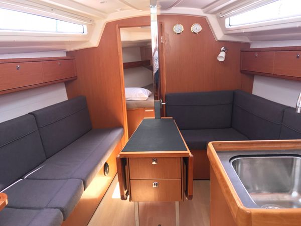 Bavaria Cruiser 33 | Brizo