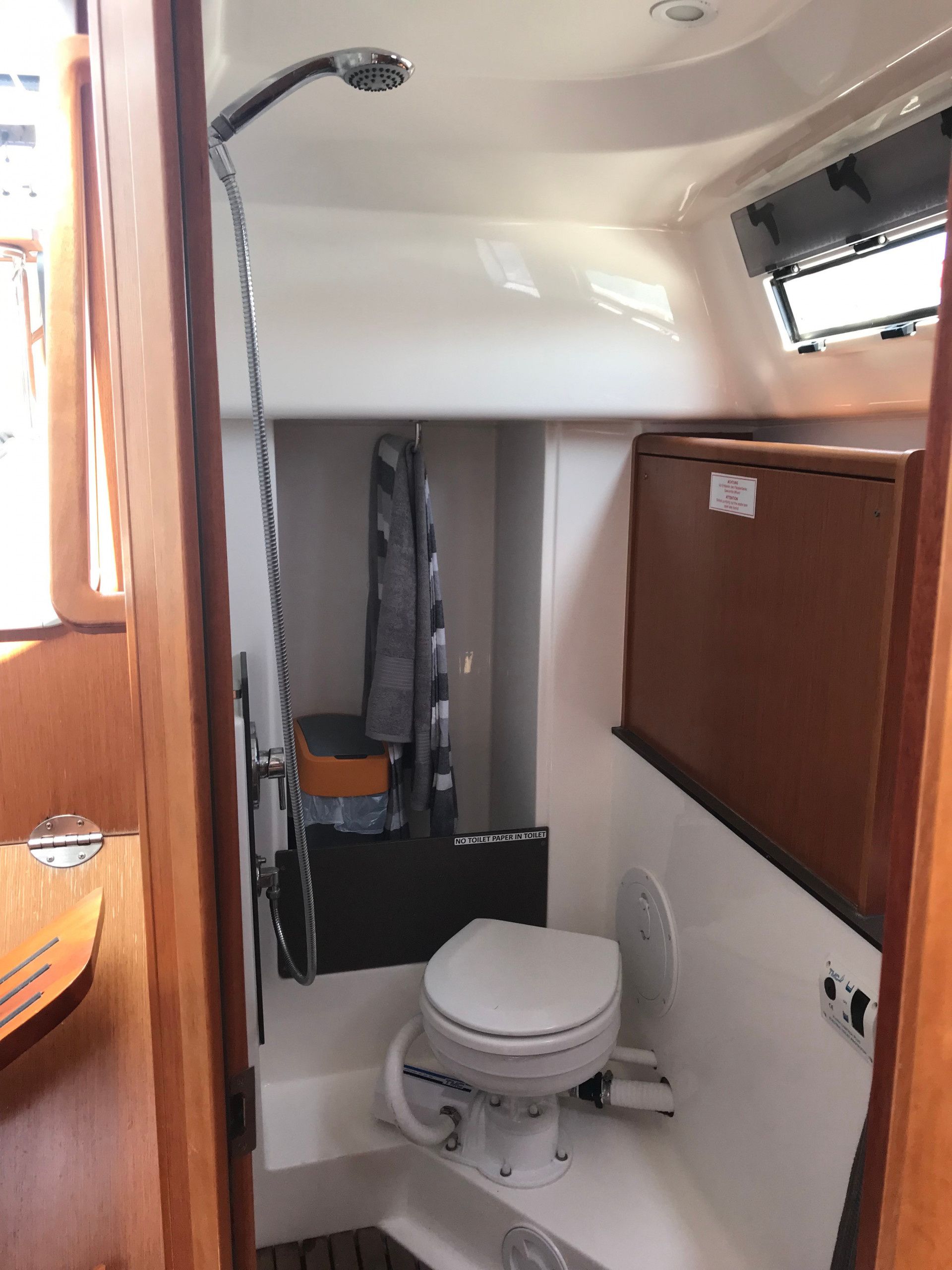 Bavaria Cruiser 33 | Brizo