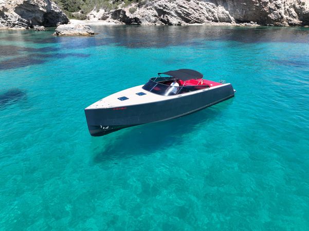 Van Dutch 40 | Apple