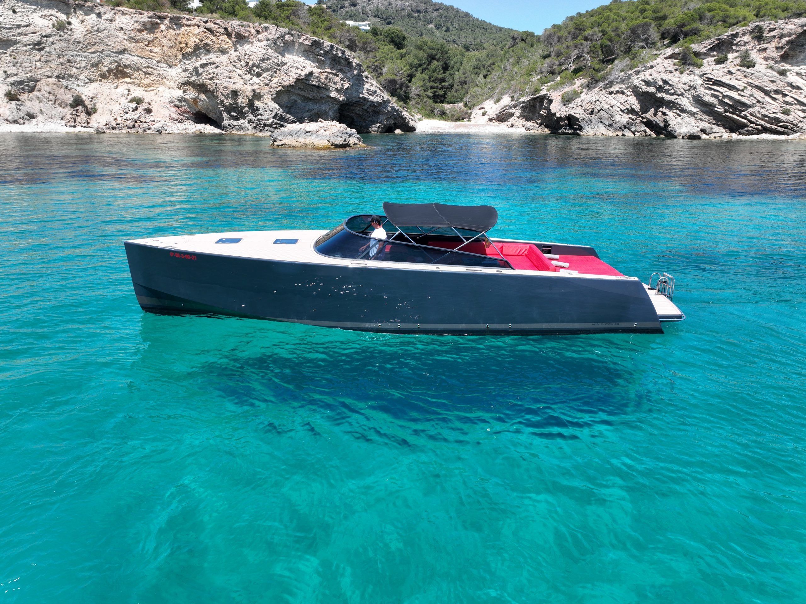 Van Dutch 40 | Apple