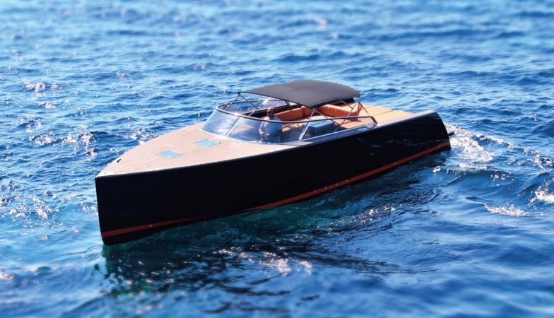 Van Dutch 40 | The New Smile