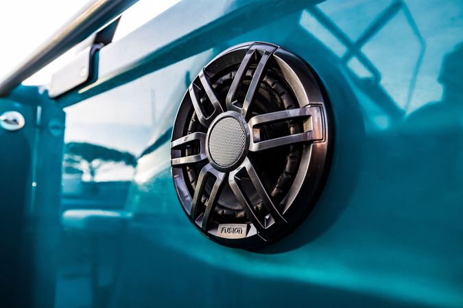 Axopar 22 | Jobe Revolve 1