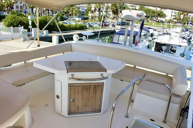 Azimut 47 Fly | Thiboat