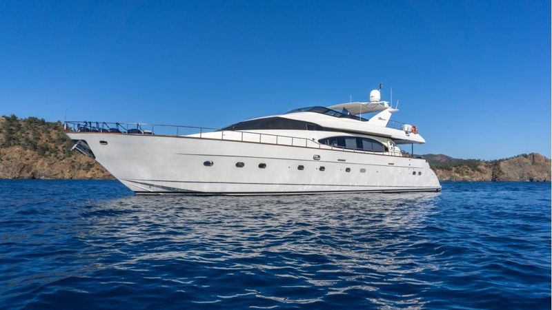 Azimut 85 F | Stoli