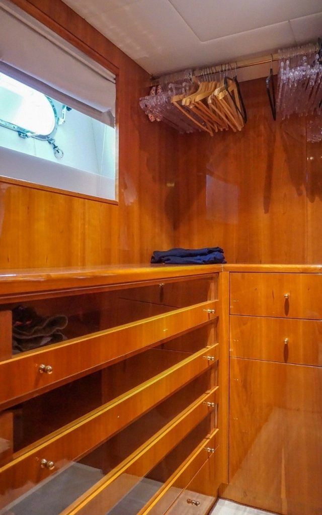 Azimut 85 F | Stoli