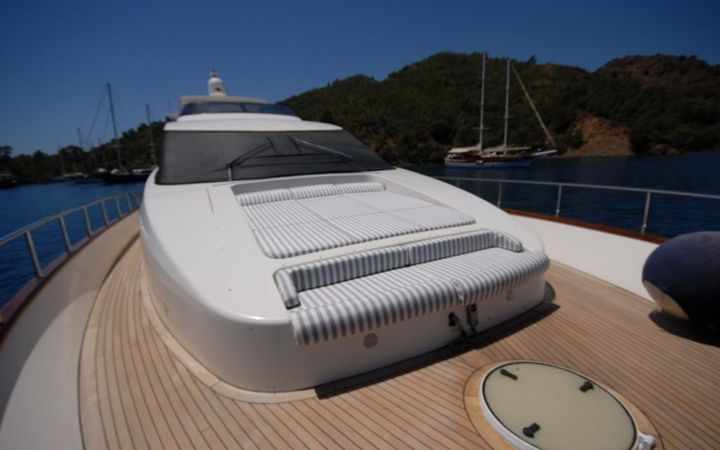 Azimut 85 F | Stoli