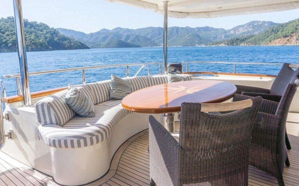 Azimut 85 F | Stoli