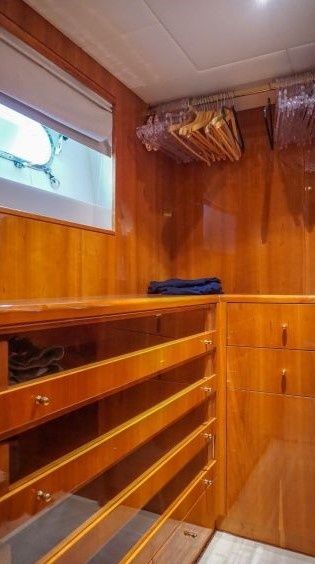 Azimut 85 F | Stoli