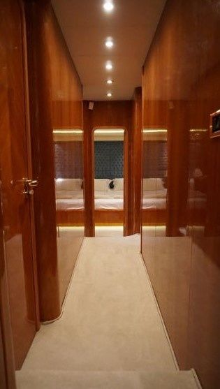 Azimut 85 F | Stoli
