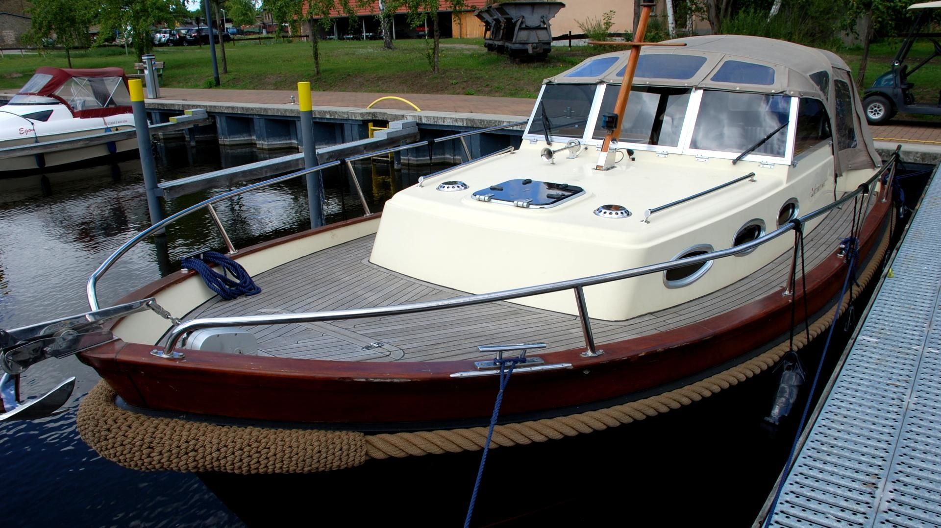 Antaris Cruiser MK 825 | Edmond Dantes