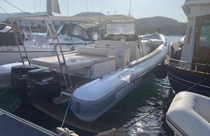 Playboat G13 | To be different