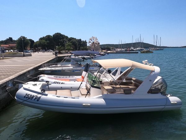 MF Primus Marine Robinzon 23 | Robinzon