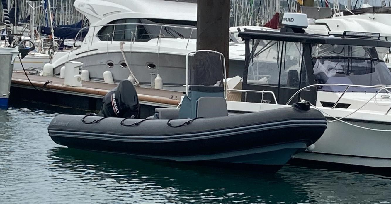 Motorboat Bombard Explorer DB 600 21 for rent France Boataround